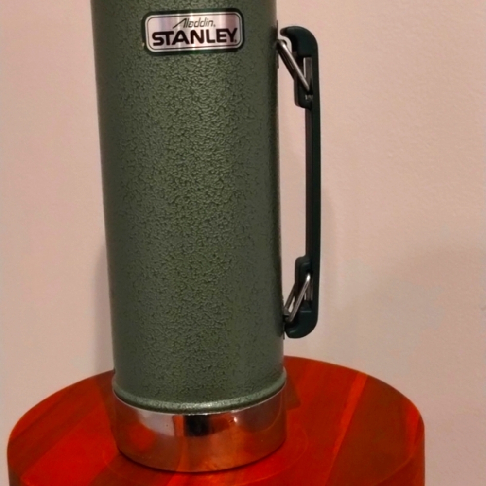 Vintage Stanley Thermos Tumbler - 24 Ounces EUC - Picture 3 of 15